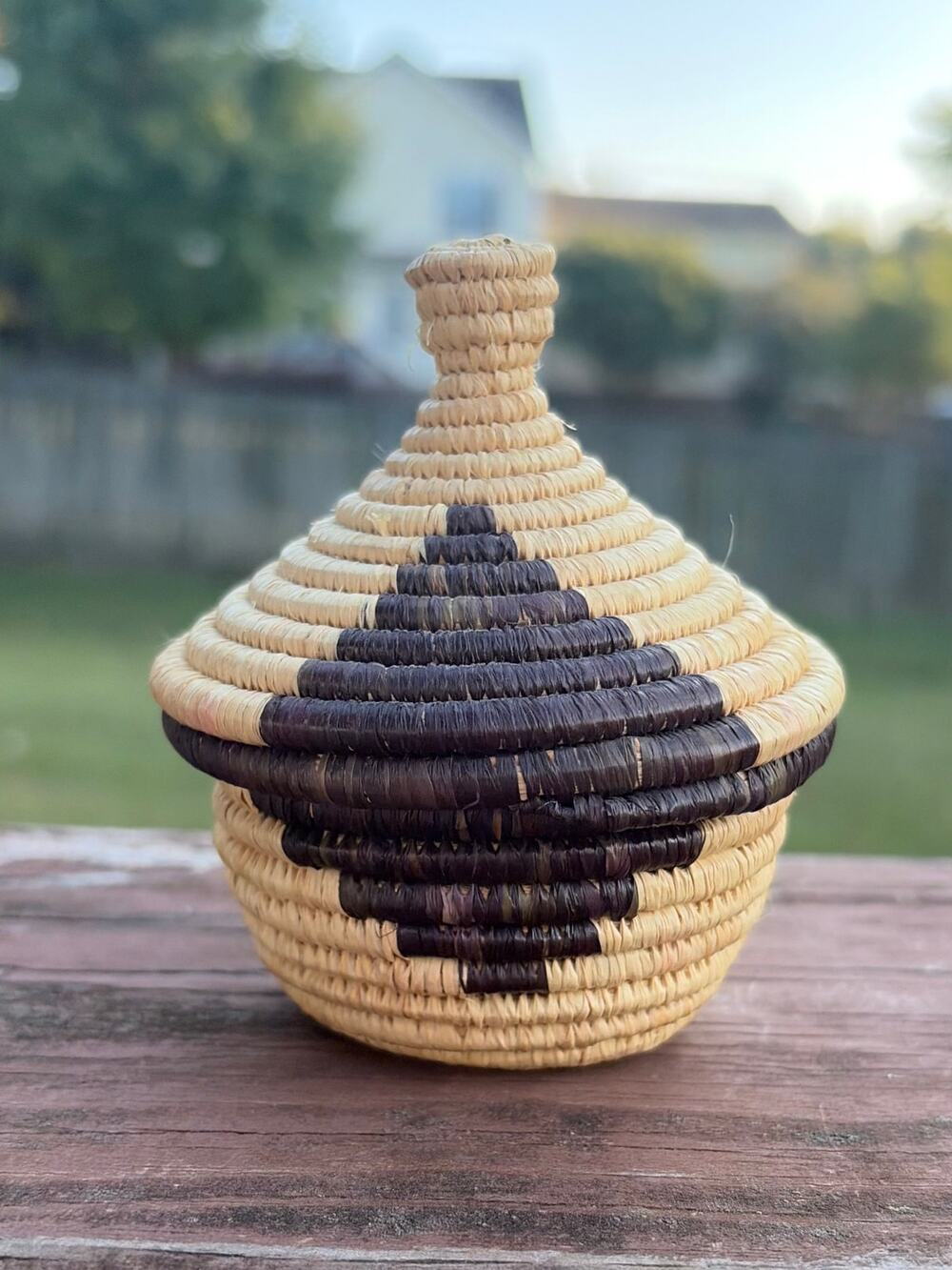 Miniature Rwandan Agaseke Peace Basket Vintage Lidded Coiled African 3.75"